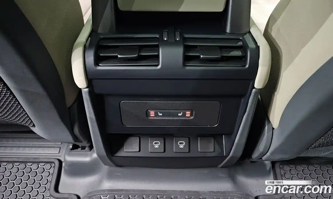 Land Rover Defender 2024 3.0 Автомат в Москве № 166052, фото 19