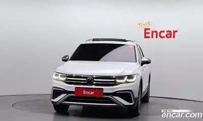 Volkswagen Tiguan 2023 2.0 Автомат в Москве № 168615, миниатюра 3