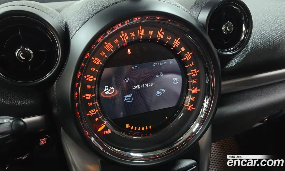 Mini Countryman 2016 2.0 Автомат в Москве № 185343, фото 14