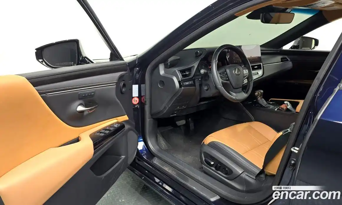 Lexus ES 2023 2.5 Автомат в Москве № 198716, фото 11