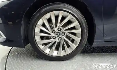 Lexus ES 2023 2.5 Автомат в Москве № 198716, миниатюра 5