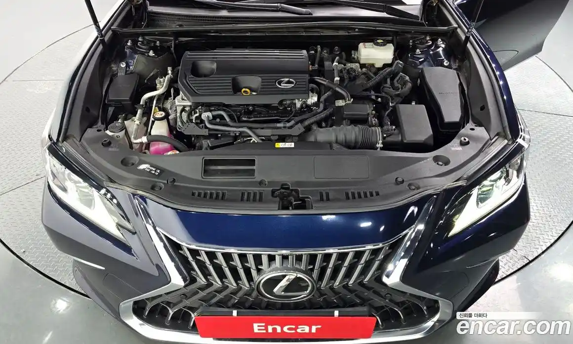 Lexus ES 2023 2.5 Автомат в Москве № 198716, фото 6