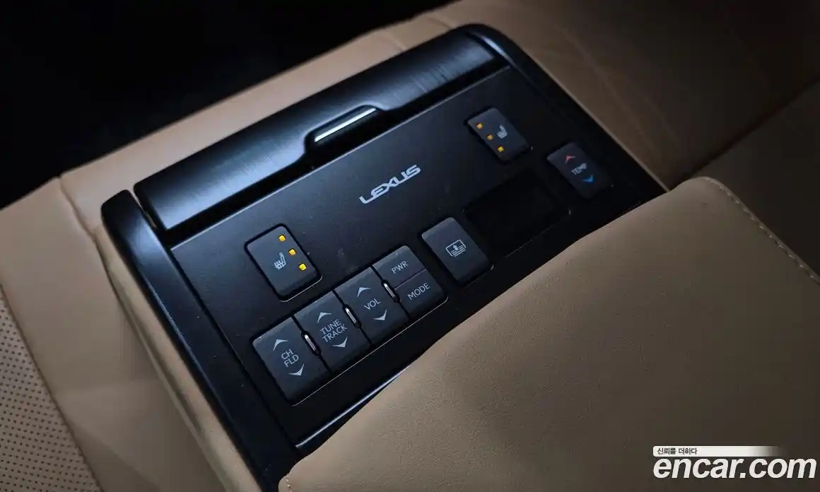 Lexus ES 2023 2.5 Автомат в Москве № 198780, фото 17