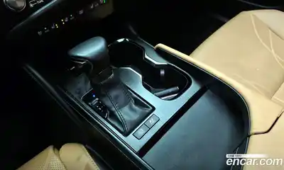 Lexus ES 2023 2.5 Автомат в Москве № 198780, миниатюра 9