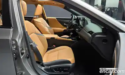 Lexus ES 2023 2.5 Автомат в Москве № 198780, миниатюра 10