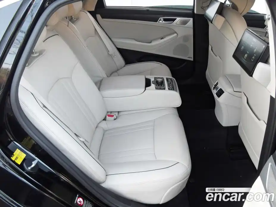 Genesis G80 2017 3.8 Автомат в Москве № 21892, фото 11