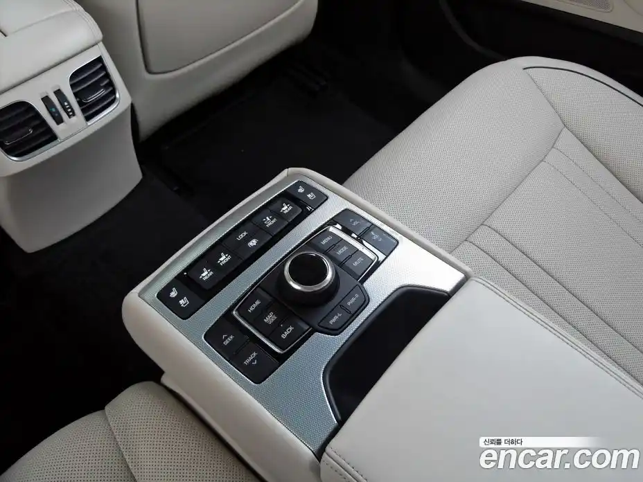 Genesis G80 2017 3.8 Автомат в Москве № 21892, фото 12