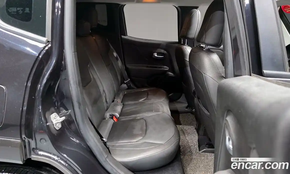 Jeep Renegade 2020 2.4 Автомат в Москве № 232427, фото 12