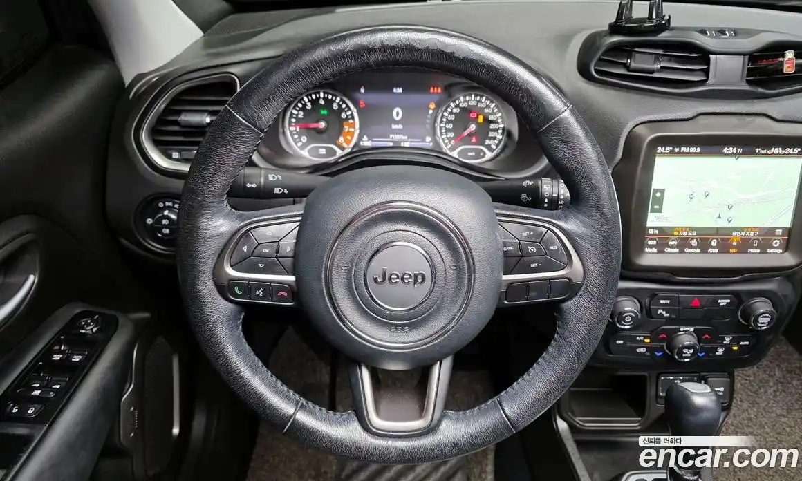 Jeep Renegade 2020 2.4 Автомат в Москве № 232427, фото 13