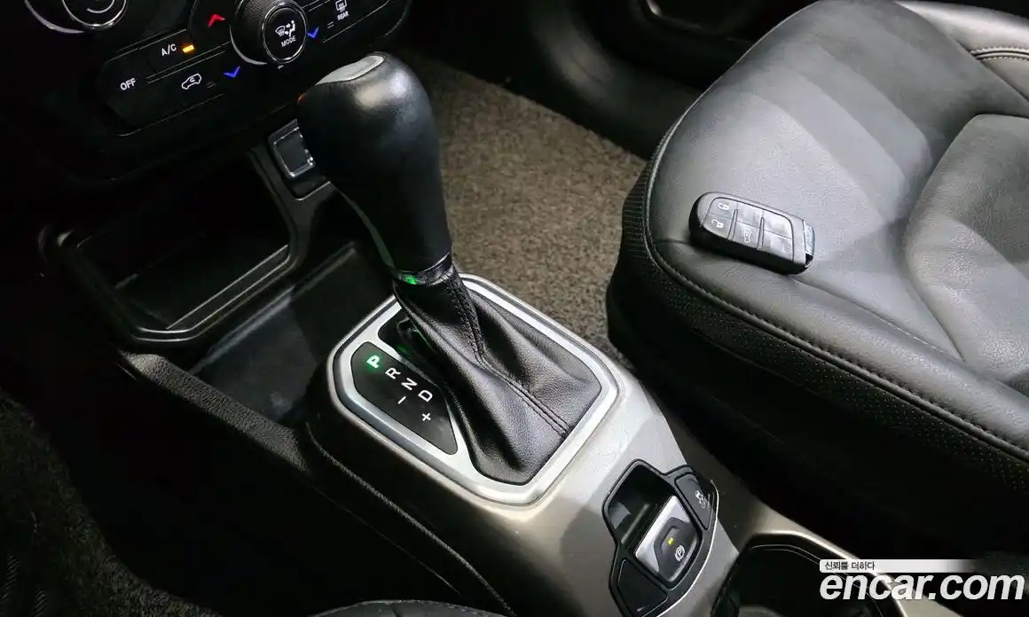 Jeep Renegade 2020 2.4 Автомат в Москве № 232427, фото 9