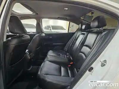Honda Accord 2017 2.4 Автомат в Москве № 232974, миниатюра 11