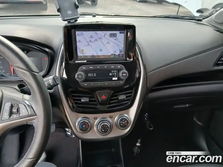 Chevrolet Spark 2016 1.0 Автомат в Москве № 38523, фото 10