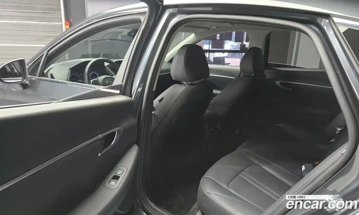 Hyundai Sonata 2020 2.0 Автомат в Москве № 47736, фото 13