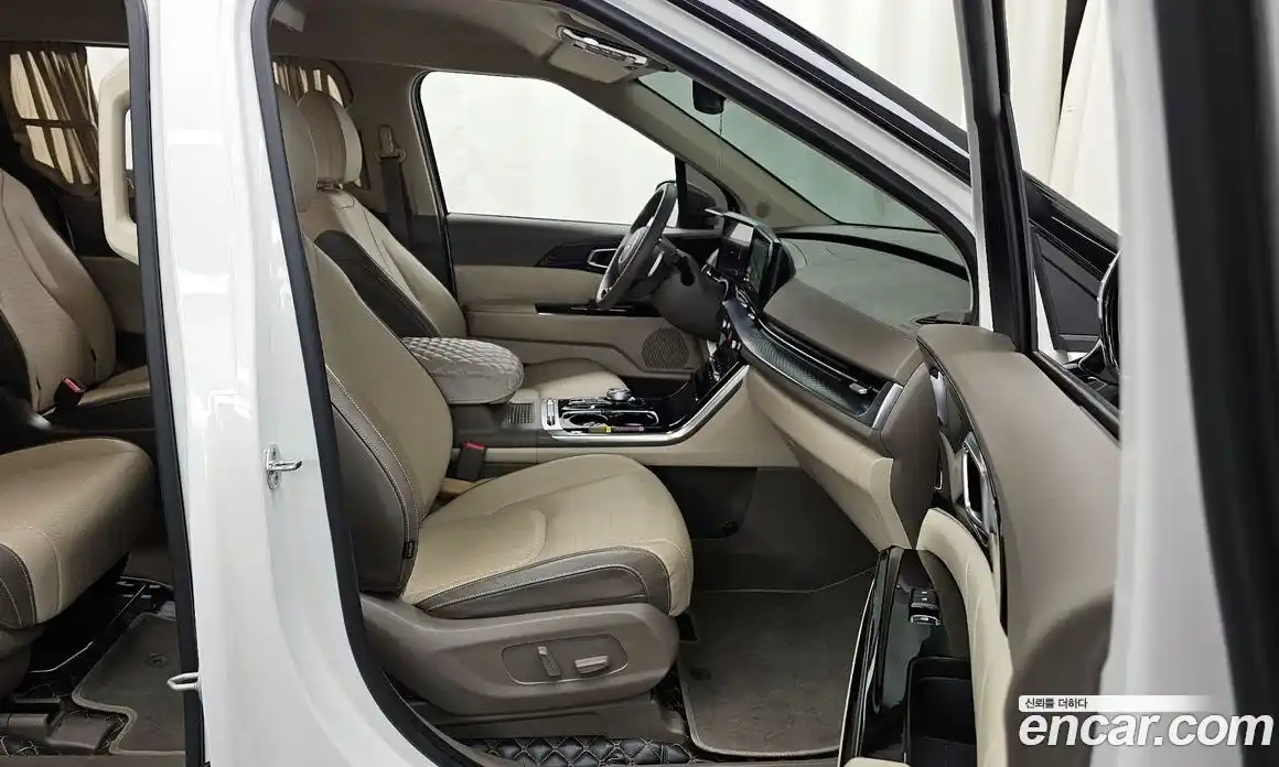 Kia Canival 2022 3.5 Автомат в Москве № 51060, фото 11