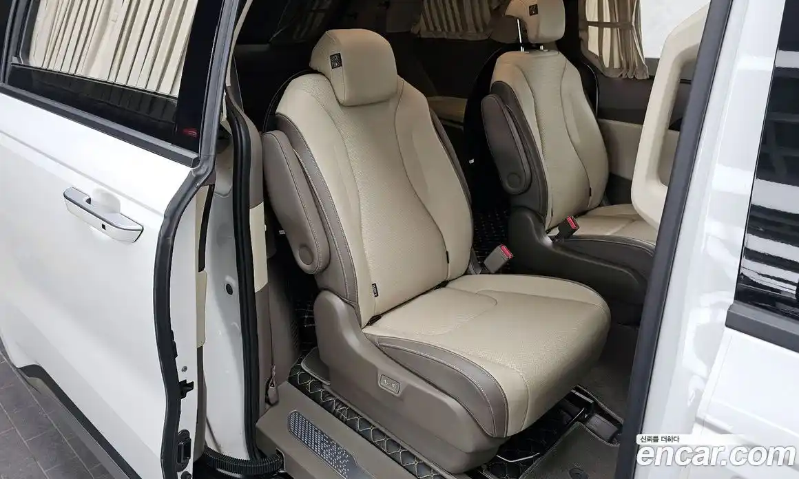 Kia Canival 2022 3.5 Автомат в Москве № 51060, фото 12