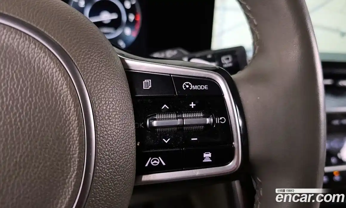 Kia Canival 2022 3.5 Автомат в Москве № 51060, фото 17