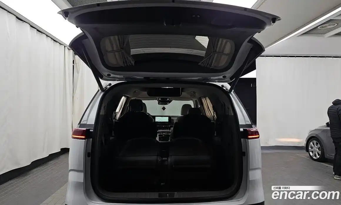 Kia Canival 2022 3.5 Автомат в Москве № 51060, фото 20