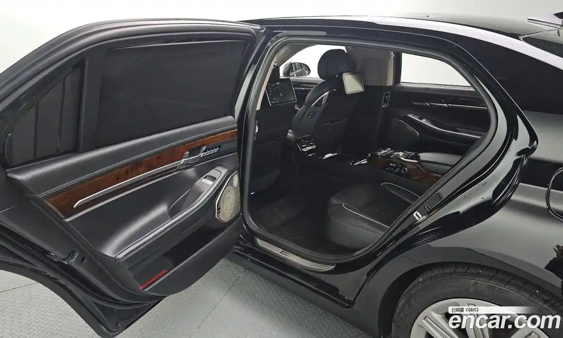 Genesis EQ900 2016 5.0 Автомат в Москве № 58475, фото 12