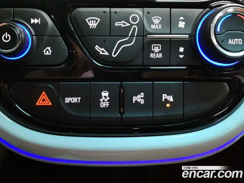 Chevrolet Bolt EV 2021 0.2 Автомат в Москве № 640951, фото 12