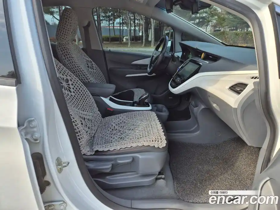 Chevrolet Bolt EV 2019 0.2 Автомат в Москве № 641091, фото 17