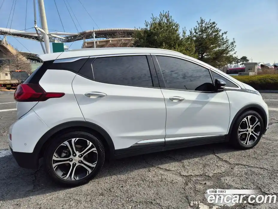 Chevrolet Bolt EV 2019 0.2 Автомат в Москве № 641091, фото 5
