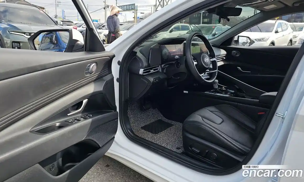 Hyundai Avante 2025 1.6 Автомат в Москве № 641161, фото 11