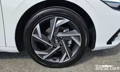 Hyundai Avante 2025 1.6 Автомат в Москве № 641161, миниатюра 5