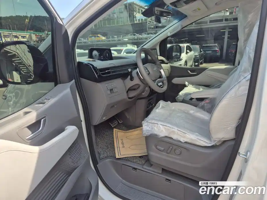 Hyundai Staria 2024 2.2 Автомат в Москве № 641203, фото 13