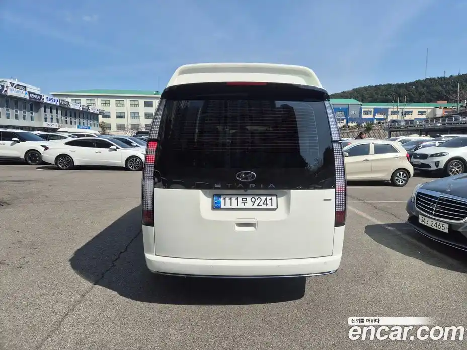 Hyundai Staria 2024 2.2 Автомат в Москве № 641203, фото 3