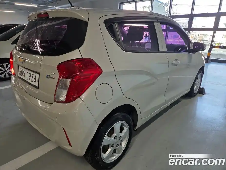 Chevrolet Spark 2016 1.0 Автомат в Москве № 641465, фото 3
