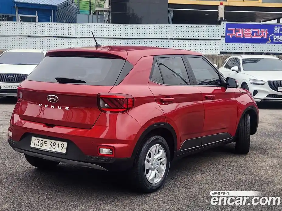 Hyundai Venue 2020 1.6 Автомат в Москве № 7406, фото 3