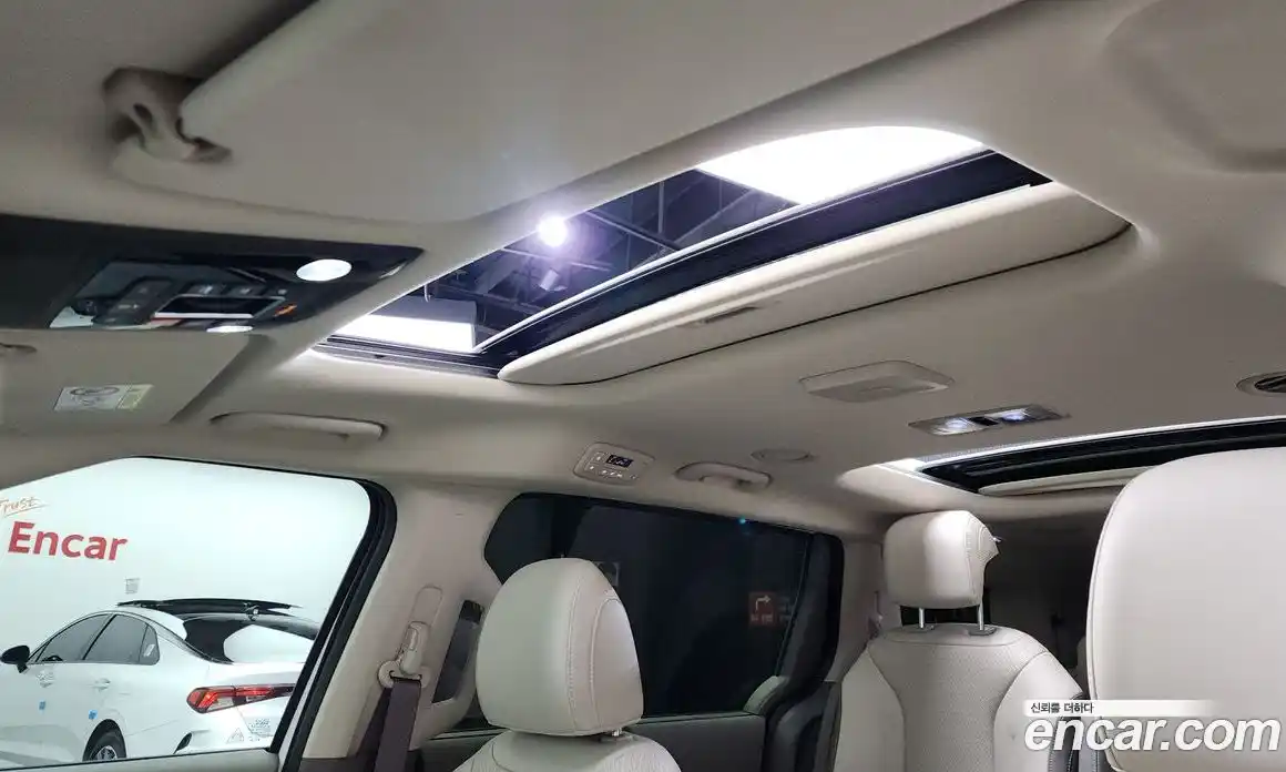 Kia Canival 2024 2.2 Автомат в Москве № 102087, фото 18