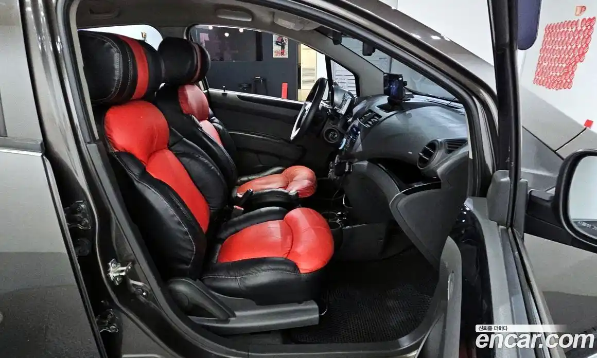 Chevrolet Spark 2012 1.0 Механическая в Москве № 103839, фото 13