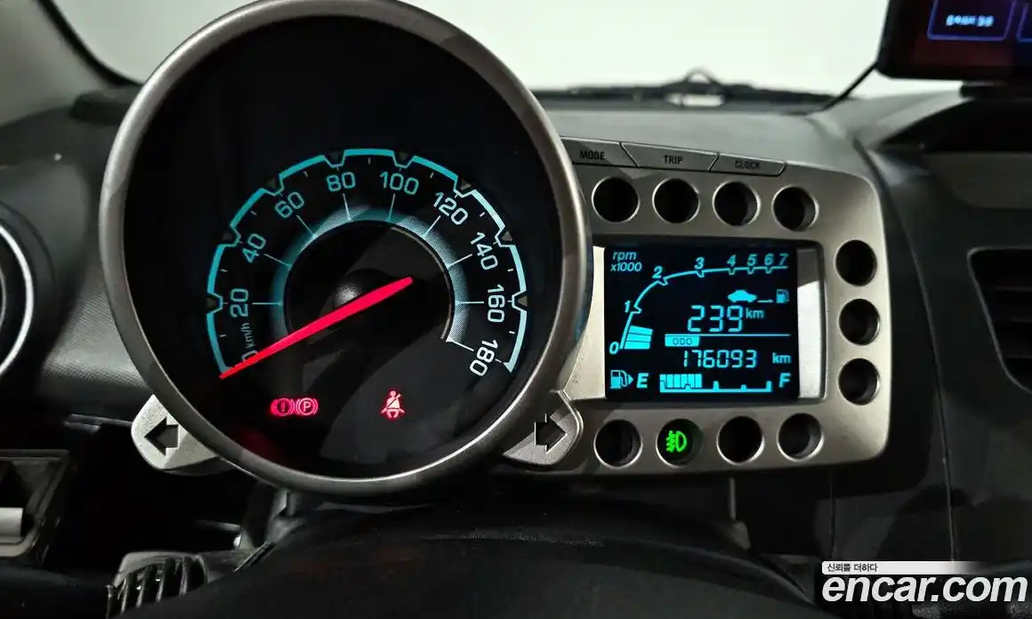 Chevrolet Spark 2012 1.0 Механическая в Москве № 103839, фото 8