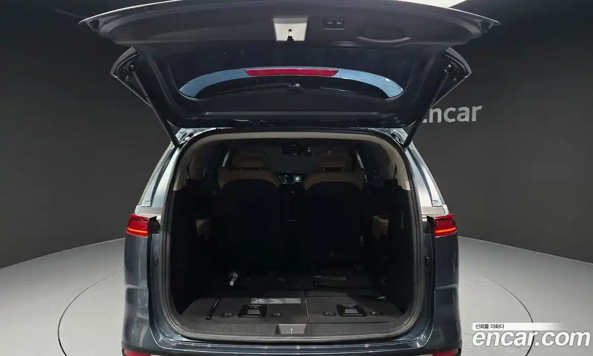 Kia Canival 2022 2.2 Автомат в Москве № 108227, фото 20