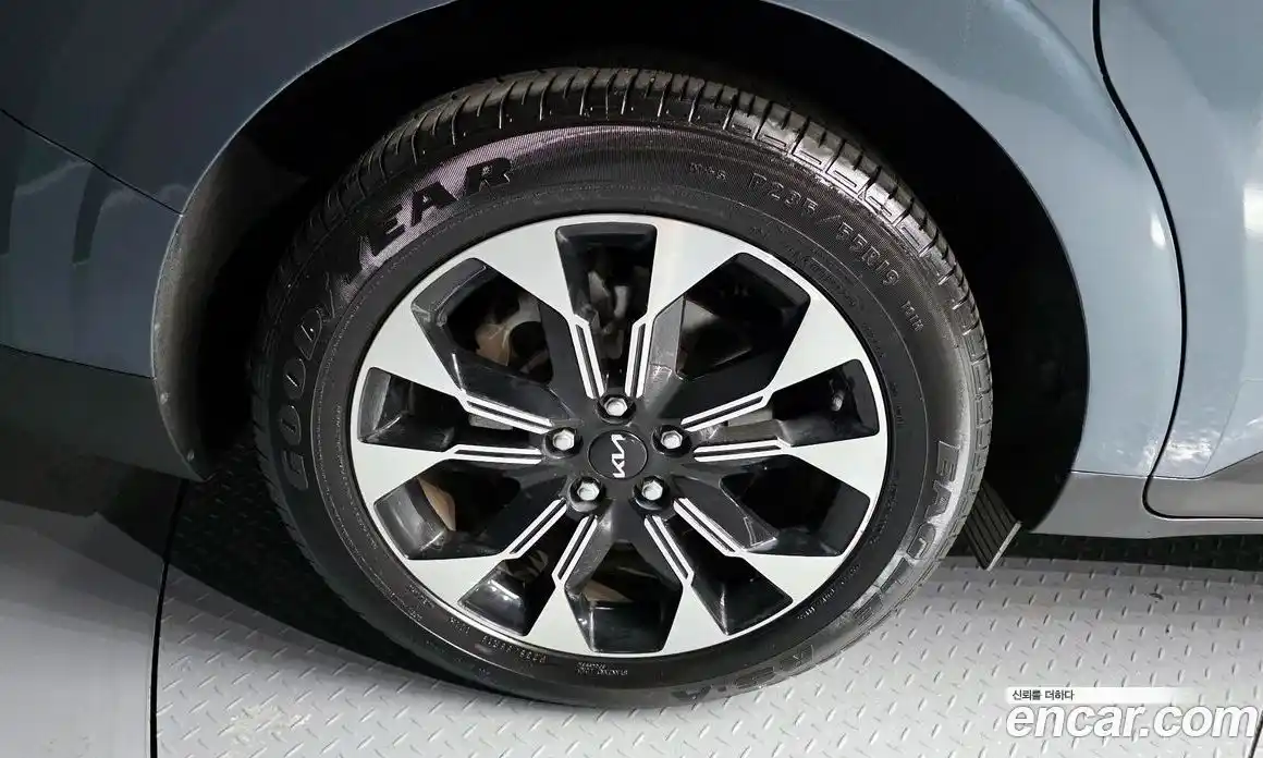 Kia Canival 2022 2.2 Автомат в Москве № 108227, фото 5