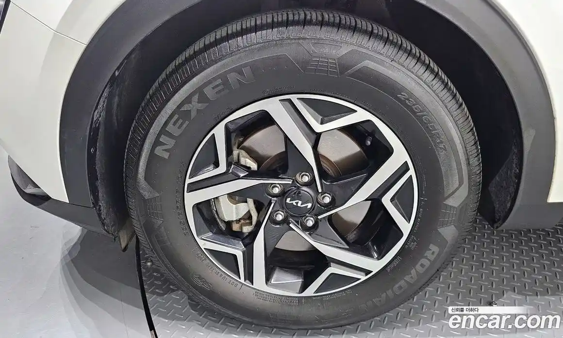 Kia Sportage 2023 1.6 Автомат в Москве № 108513, фото 5