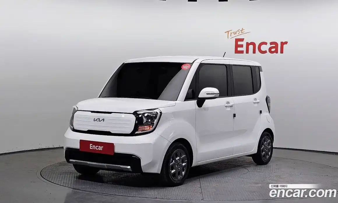 Kia Ray 2023 1.0 Автомат в Москве № 108560, фото 1