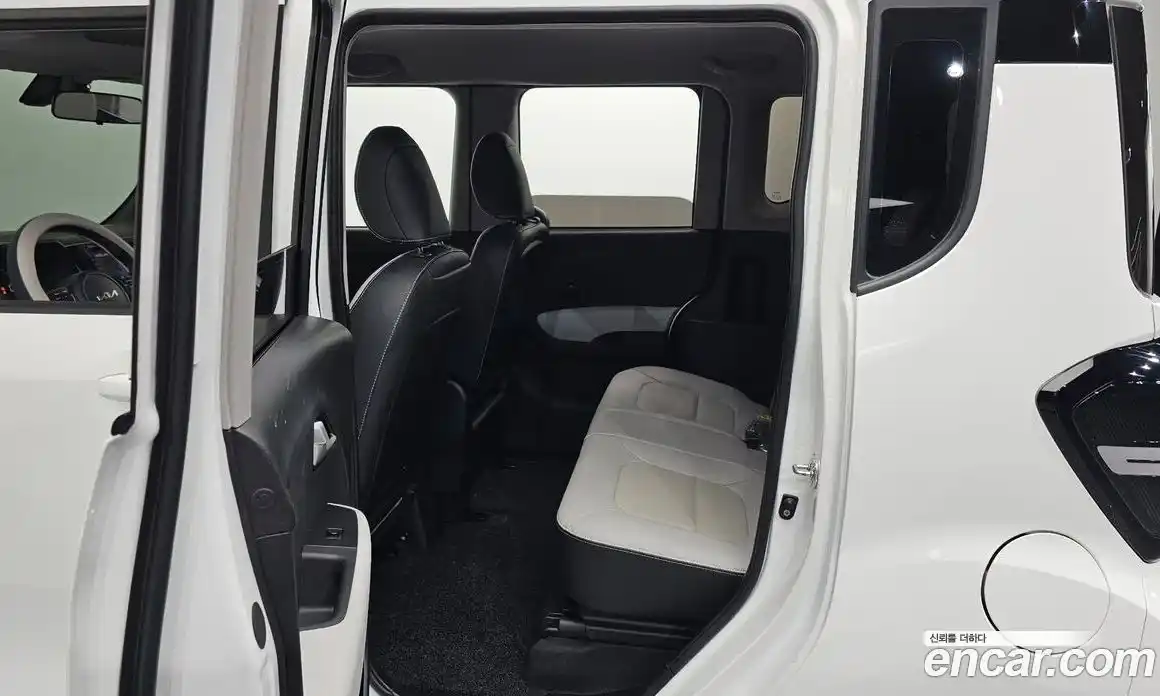 Kia Ray 2023 1.0 Автомат в Москве № 108560, фото 11