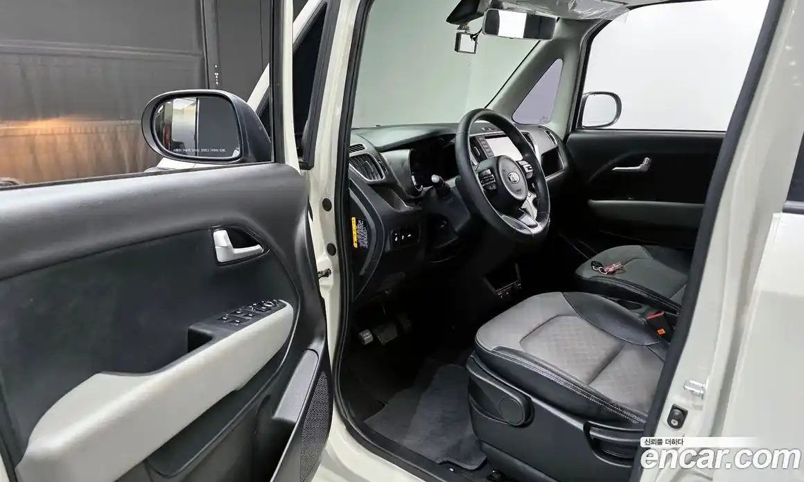 Kia Ray 2020 1.0 Автомат в Москве № 108600, фото 11