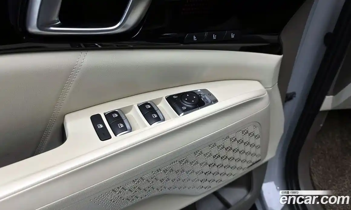 Kia Canival 2025 2.2 Автомат в Москве № 108833, фото 11