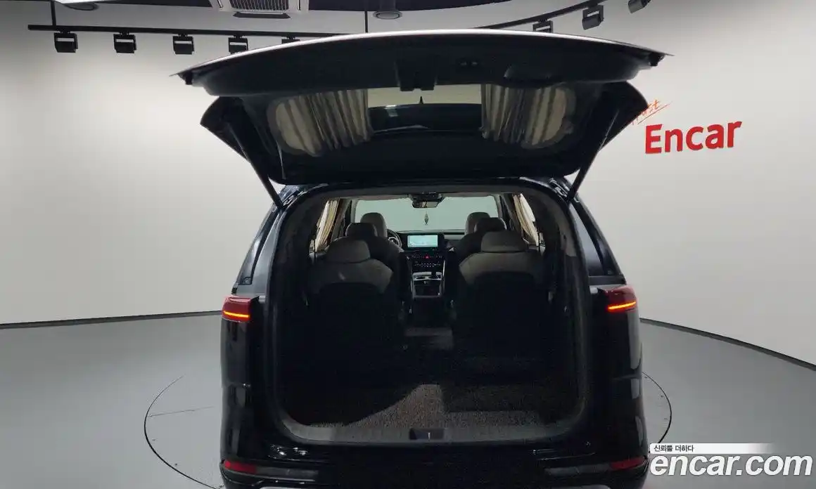 Kia Canival 2023 2.2 Автомат в Москве № 108840, фото 20