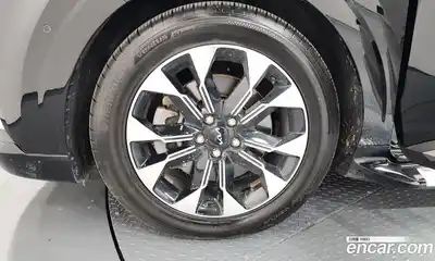 Kia Canival 2023 2.2 Автомат в Москве № 108840, миниатюра 5