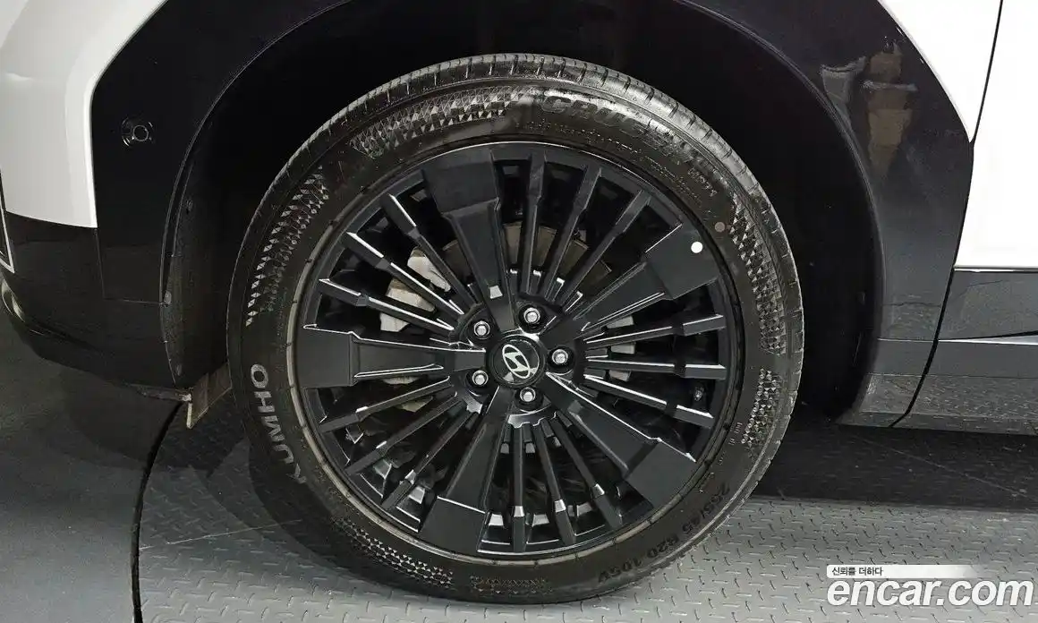 Hyundai Santa Fe 2024 1.6 Автомат в Москве № 109291, фото 5