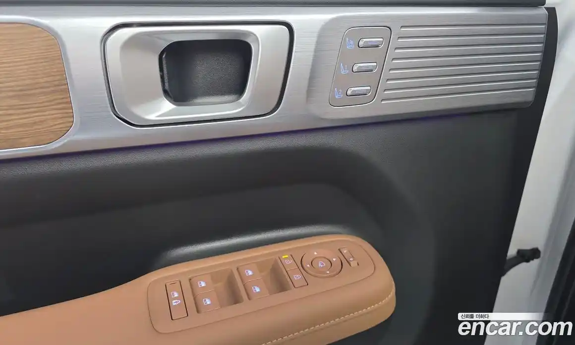 Hyundai Santa Fe 2024 1.6 Автомат в Москве № 113526, фото 13