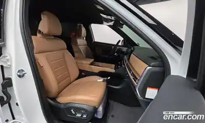 Hyundai Santa Fe 2024 1.6 Автомат в Москве № 113526, миниатюра 10