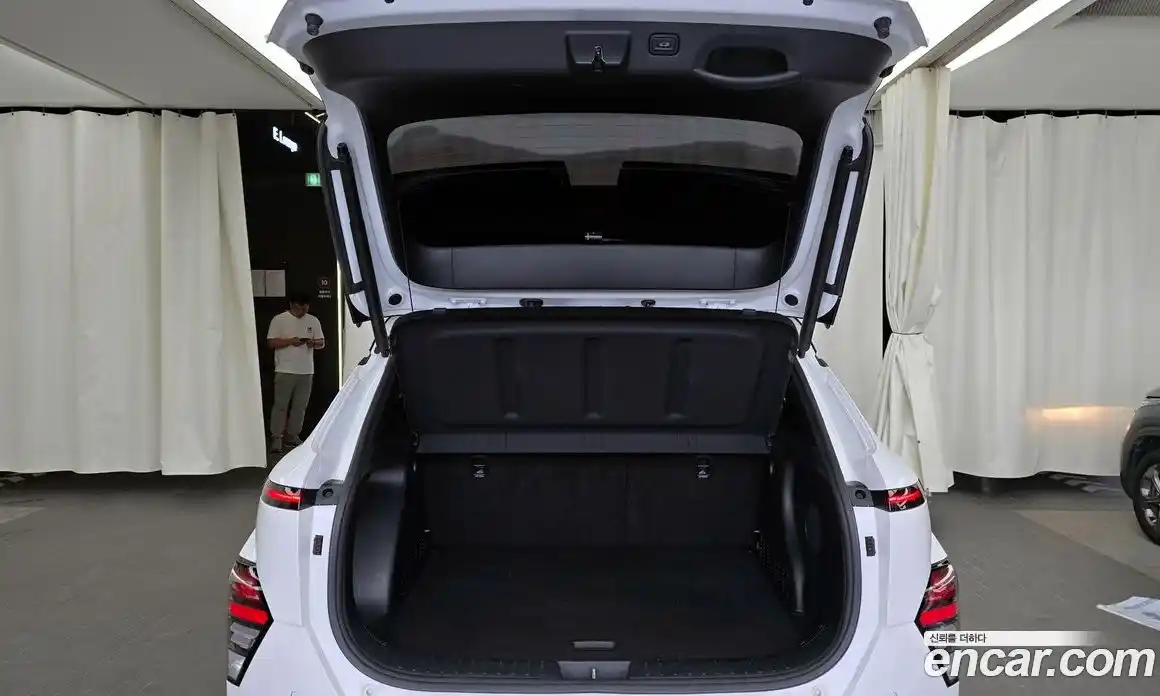 Hyundai Kona 2023 1.6 Автомат в Москве № 113576, фото 20