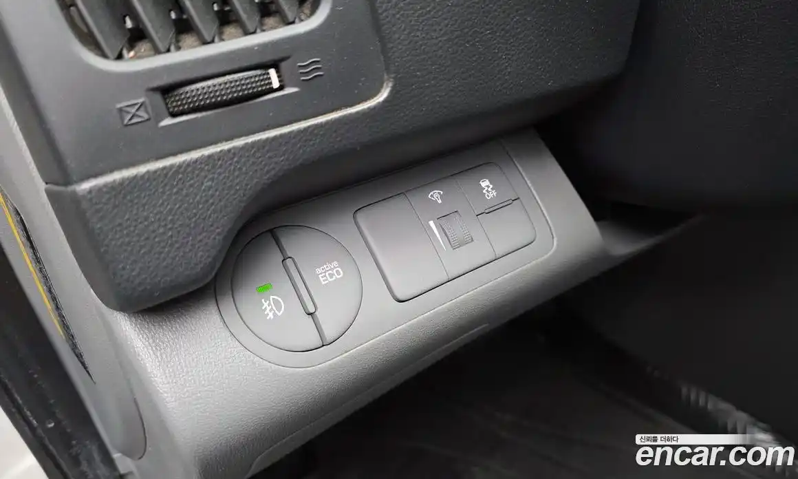 Hyundai Starex 2019 2.5 Автомат в Москве № 113593, фото 18