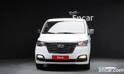 Hyundai Starex 2019 2.5 Автомат в Москве № 113593, миниатюра 3