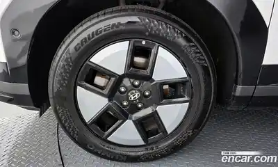 Hyundai Santa Fe 2024 1.6 Автомат в Москве № 113619, миниатюра 5